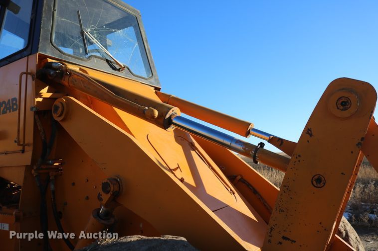 image for item DD6075 1977 Case W24B wheel loader