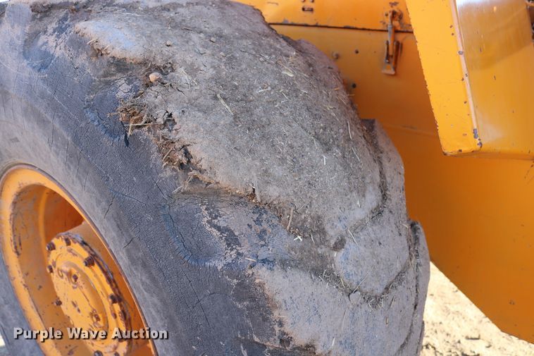 image for item DD6075 1977 Case W24B wheel loader