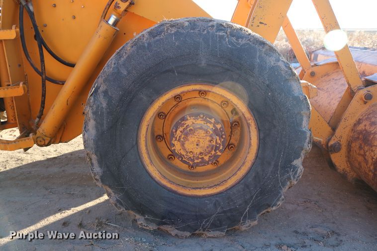 image for item DD6075 1977 Case W24B wheel loader