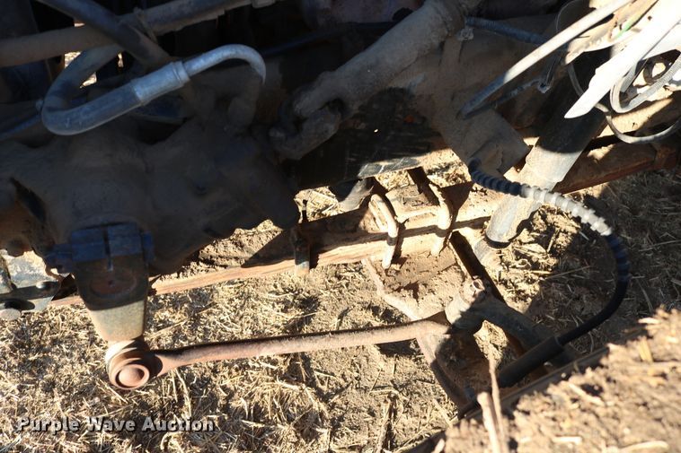 image for item DD6076 1988 Ford F700 feed mixer truck