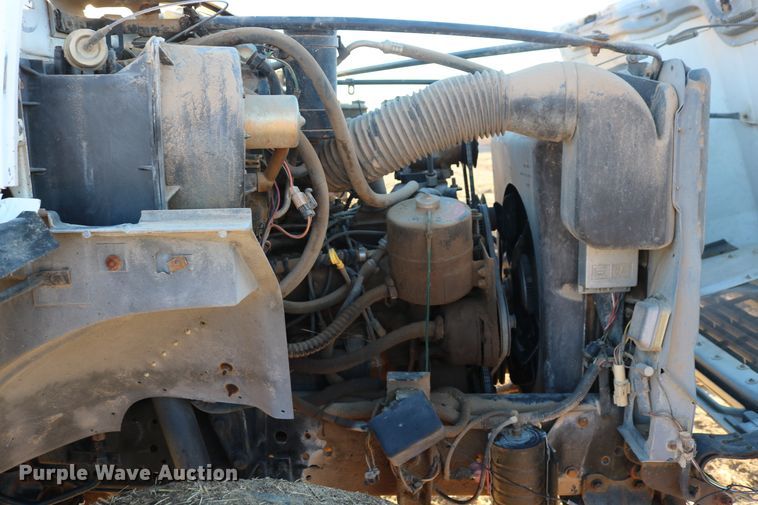 image for item DD6076 1988 Ford F700 feed mixer truck
