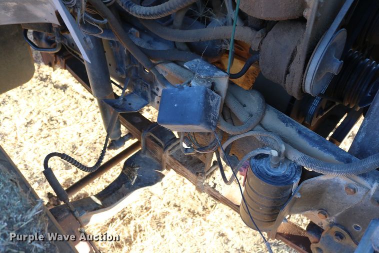 image for item DD6076 1988 Ford F700 feed mixer truck