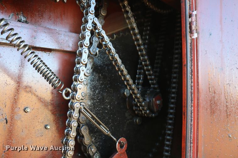 image for item DD6076 1988 Ford F700 feed mixer truck