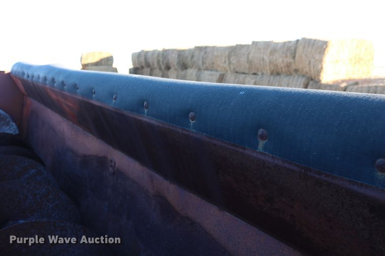 image for item DD6076 1988 Ford F700 feed mixer truck