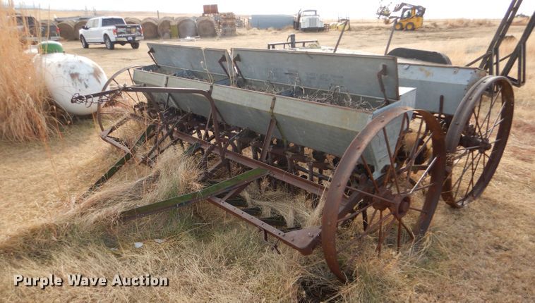 image for item DE1319 (2) 10' grain drills