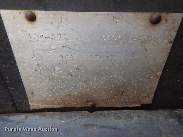 image for item DE1320 1976 White 2-105 Field Boss tractor