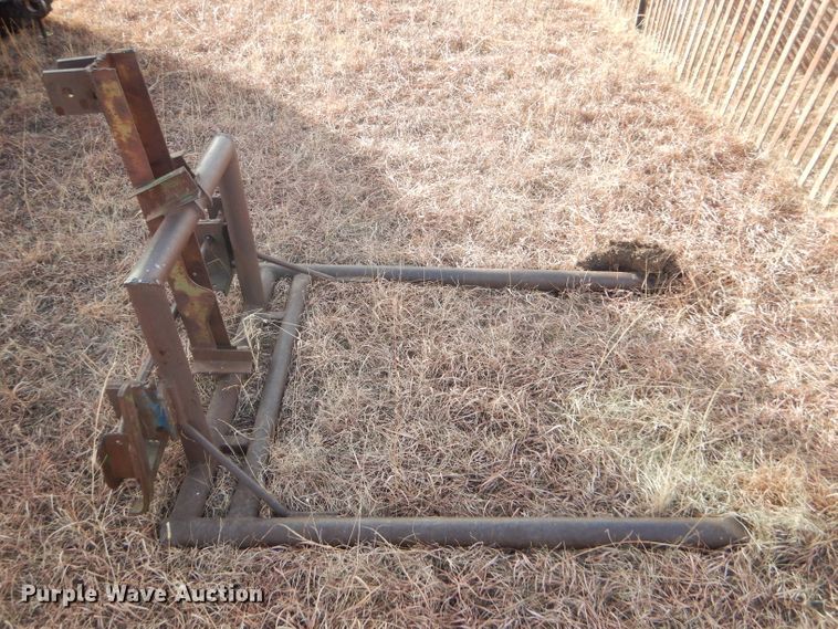 image for item DE1320 1976 White 2-105 Field Boss tractor