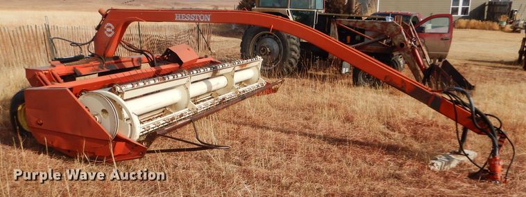 image for item DE1323 Hesston 1014 Hydro Swing windrower