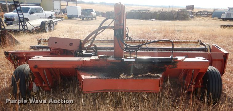 image for item DE1323 Hesston 1014 Hydro Swing windrower