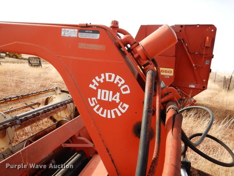 image for item DE1323 Hesston 1014 Hydro Swing windrower