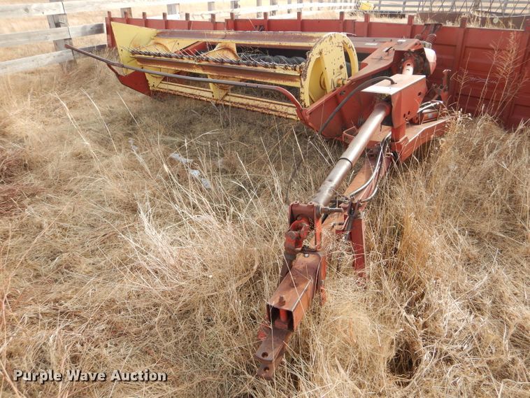 image for item DE1336 New Holland hay equipment