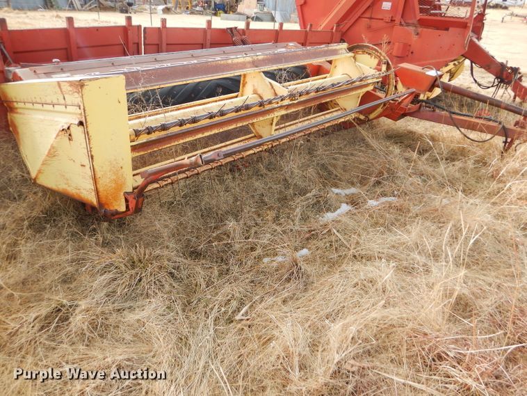 image for item DE1336 New Holland hay equipment