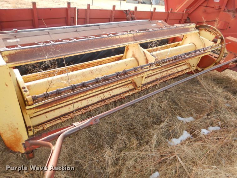 image for item DE1336 New Holland hay equipment