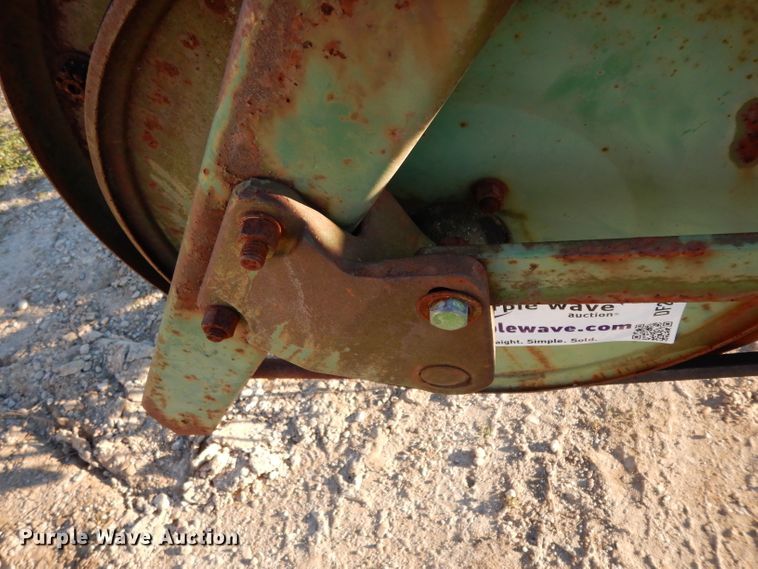 image for item DF2617 John Deere 650 hay rake