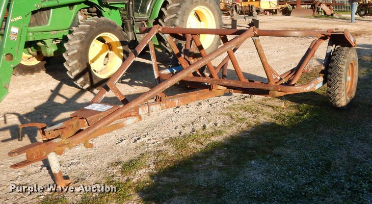 image for item DF2625 Hay bale carrier