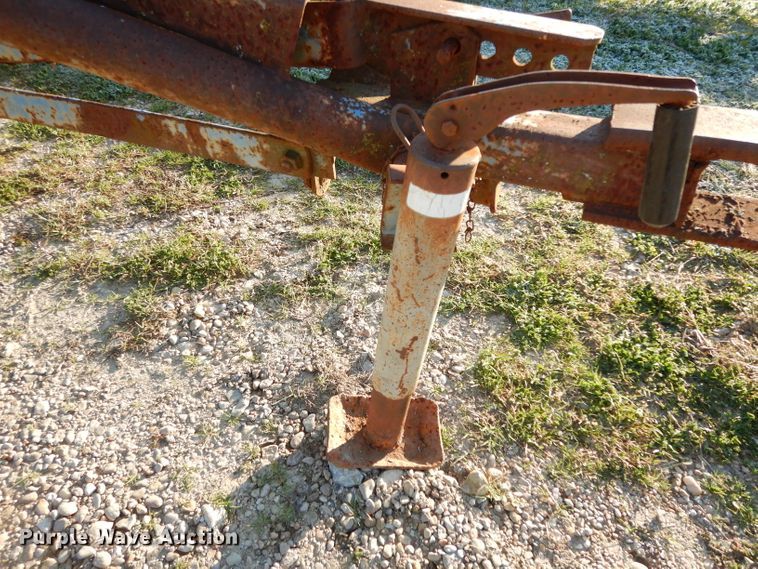 image for item DF2625 Hay bale carrier