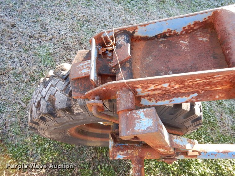 image for item DF2625 Hay bale carrier