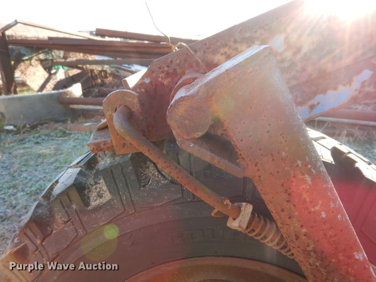 image for item DF2625 Hay bale carrier