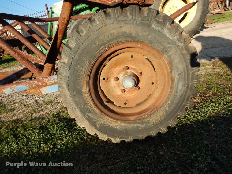 image for item DF2625 Hay bale carrier
