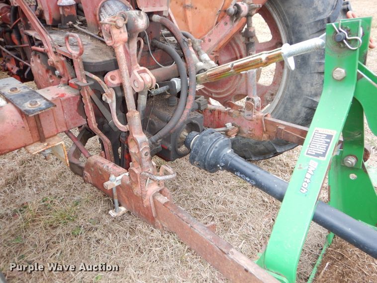 image for item DH4313 1959 International Farmall 460 tractor