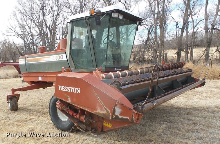 image for item DH4759 1989 Hesston 8400 windrower