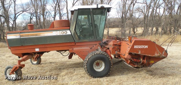image for item DH4759 1989 Hesston 8400 windrower