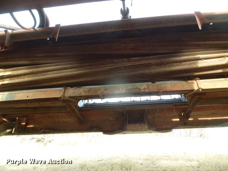 image for item DH4759 1989 Hesston 8400 windrower