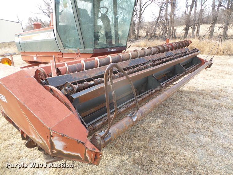 image for item DH4759 1989 Hesston 8400 windrower