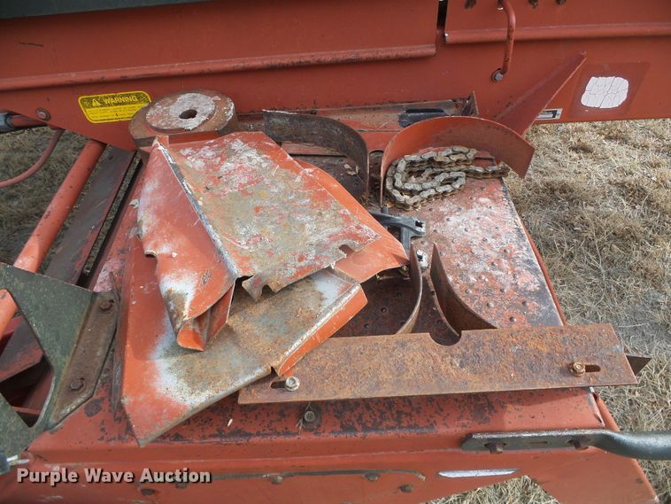 image for item DH4759 1989 Hesston 8400 windrower