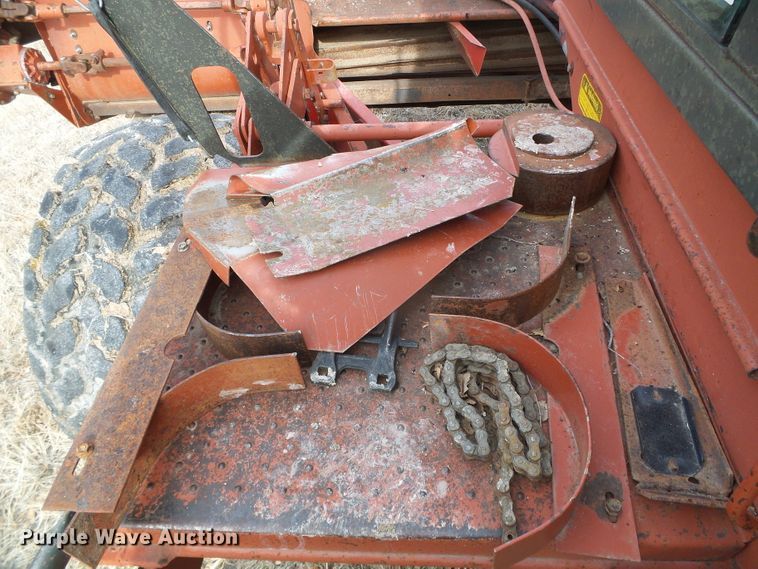 image for item DH4759 1989 Hesston 8400 windrower