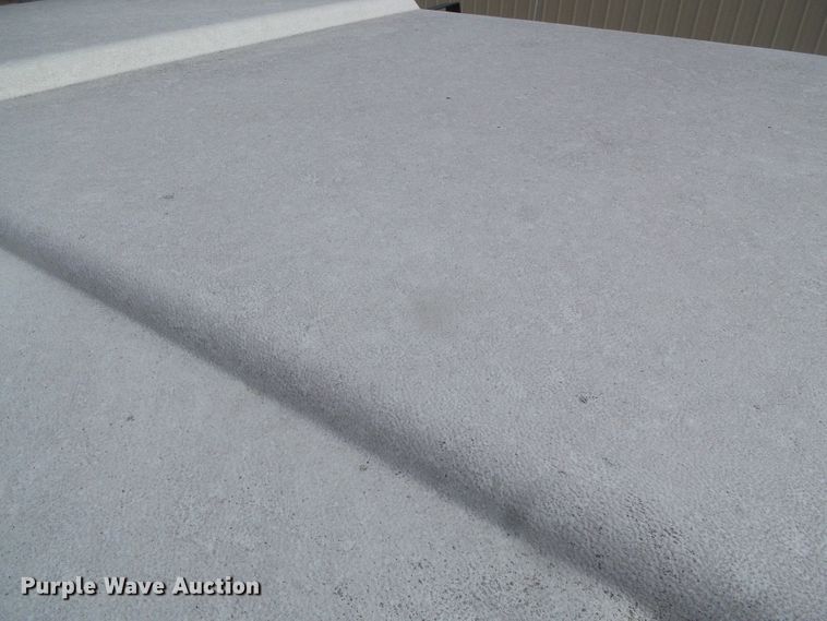 image for item DH4759 1989 Hesston 8400 windrower