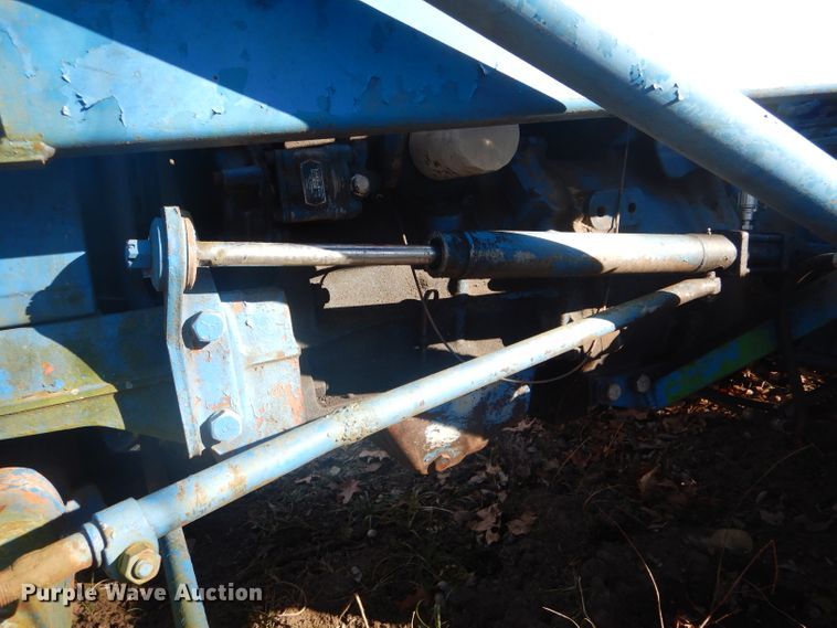 image for item DH6272 Ford 4000 tractor