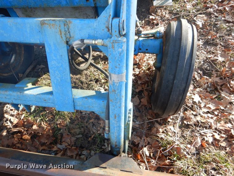 image for item DH6272 Ford 4000 tractor