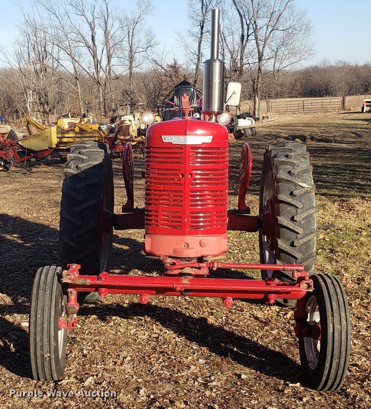 image for item EL9754 McCormick Farmall M tractor