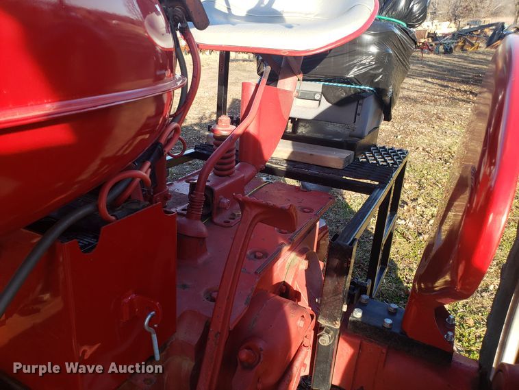 image for item EL9754 McCormick Farmall M tractor