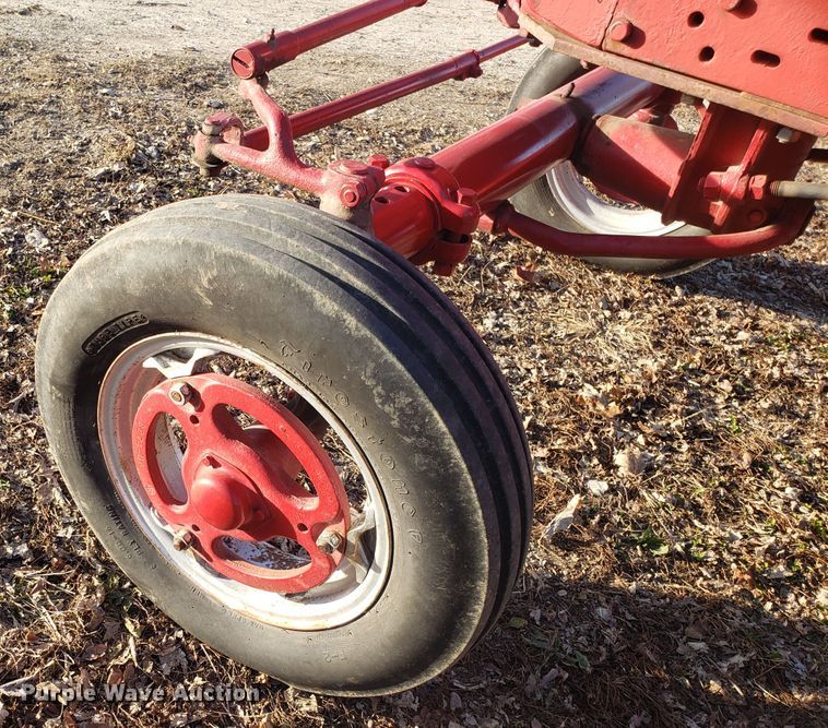 image for item EL9754 McCormick Farmall M tractor