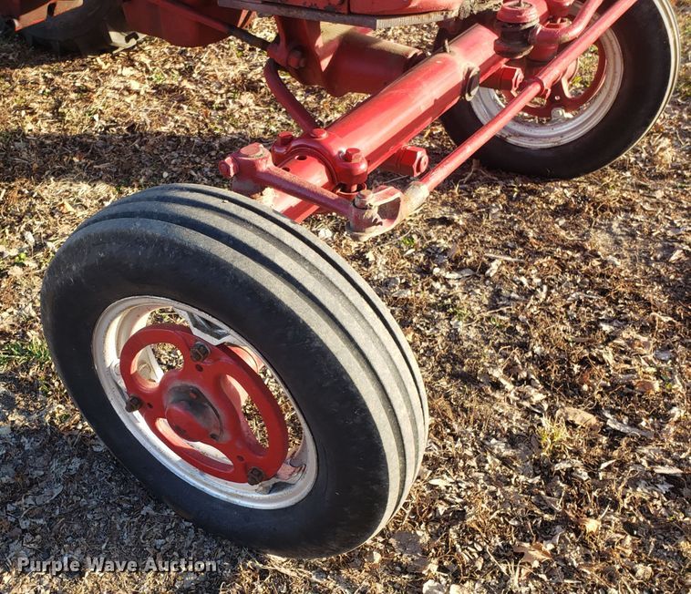 image for item EL9754 McCormick Farmall M tractor