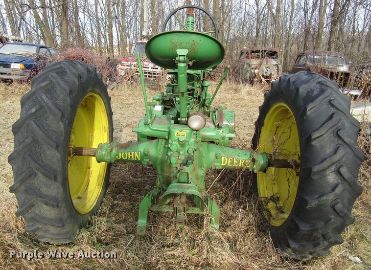 image for item FD9331 1941 John Deere A tractor