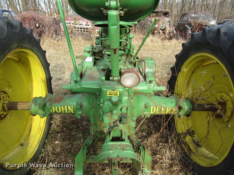 image for item FD9331 1941 John Deere A tractor
