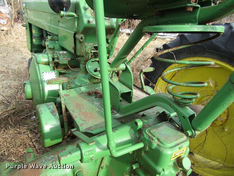 image for item FD9331 1941 John Deere A tractor