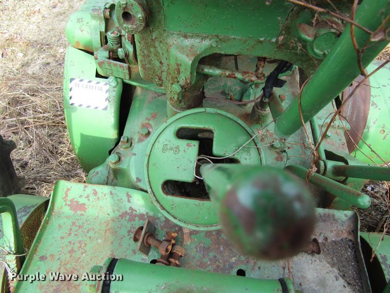 image for item FD9331 1941 John Deere A tractor