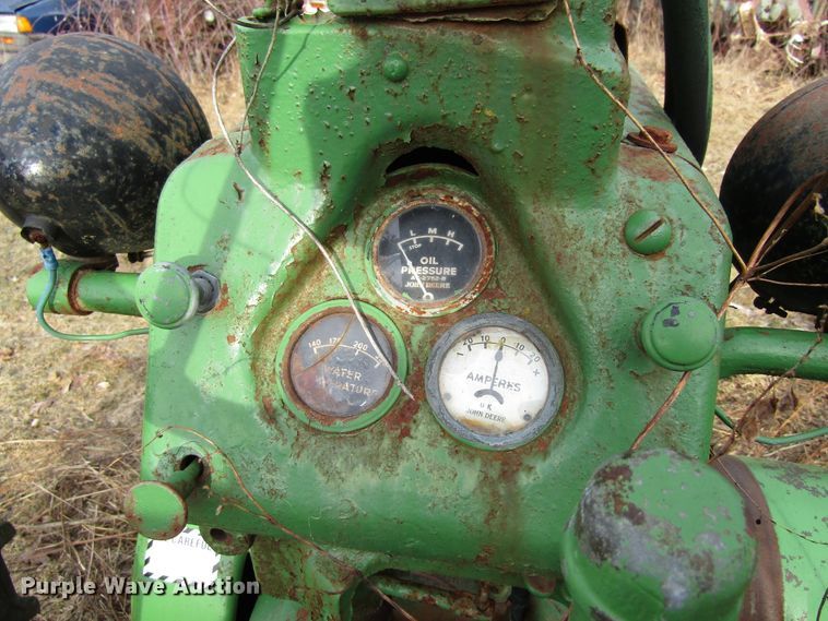 image for item FD9331 1941 John Deere A tractor