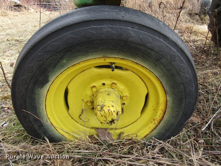 image for item FD9331 1941 John Deere A tractor