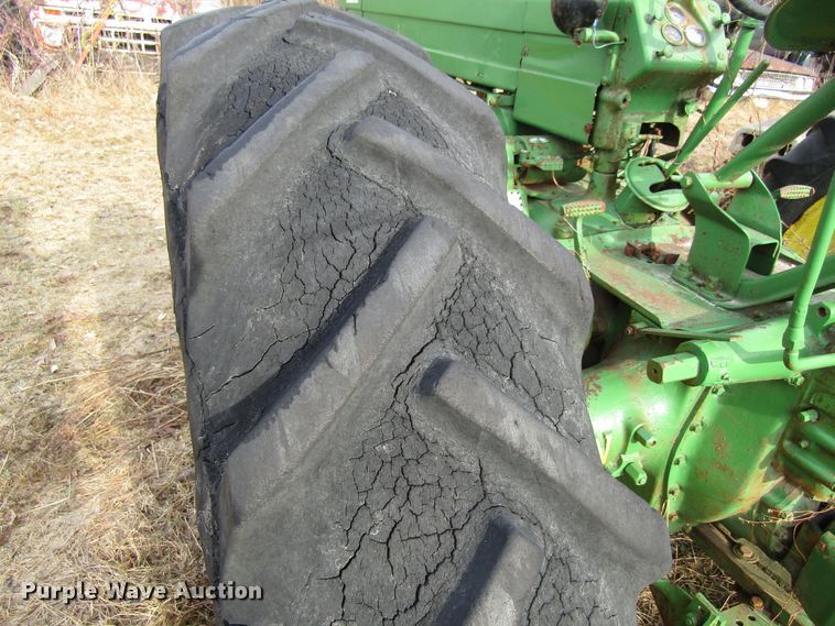 image for item FD9331 1941 John Deere A tractor