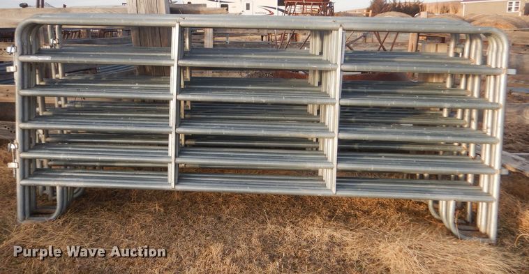 image for item FG9951 (10) galvanized livestock panels