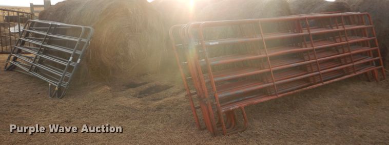 image for item FG9952 Livestock panels