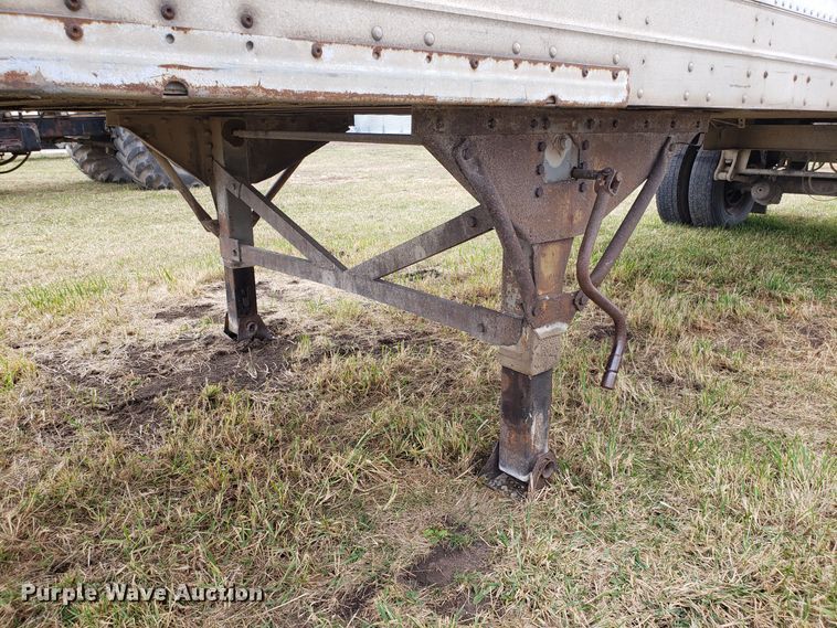 image for item GA9372 2001 Great Dane sprayer support trailer