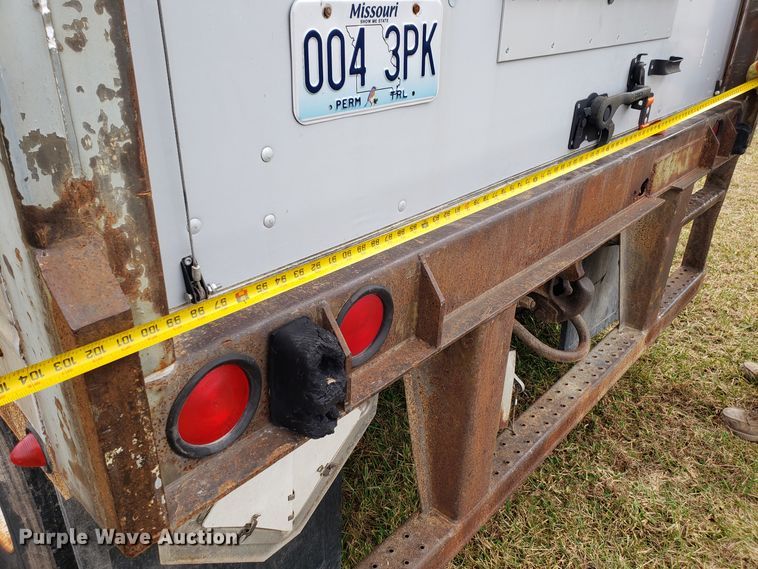 image for item GA9372 2001 Great Dane sprayer support trailer