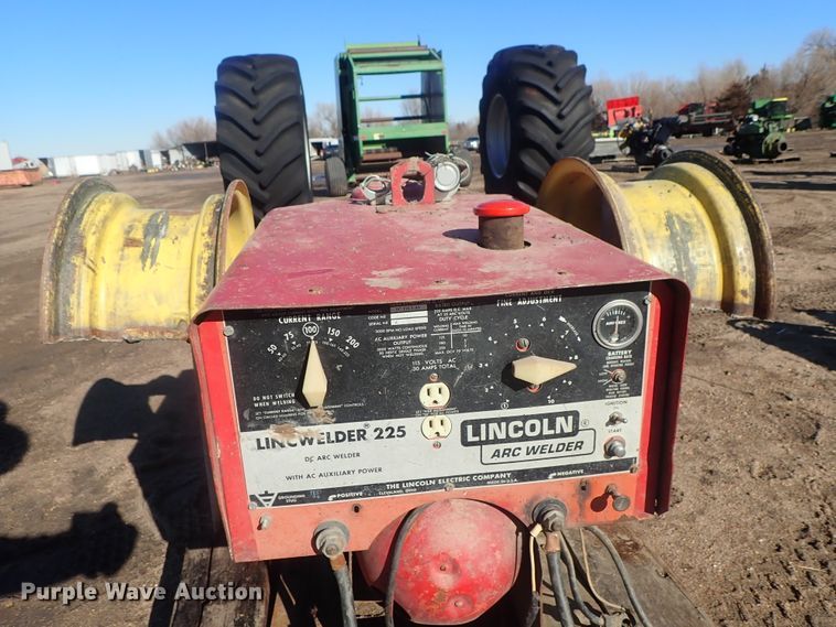 image for item GF9610 Lincoln 225 arc welder