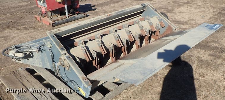 image for item GF9611 Massey-Ferguson chaff spreader